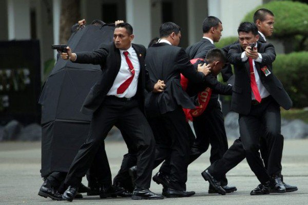 VIP-and-Executive-Protection-Services-with-Bodyguards-and-Security-Drivers
